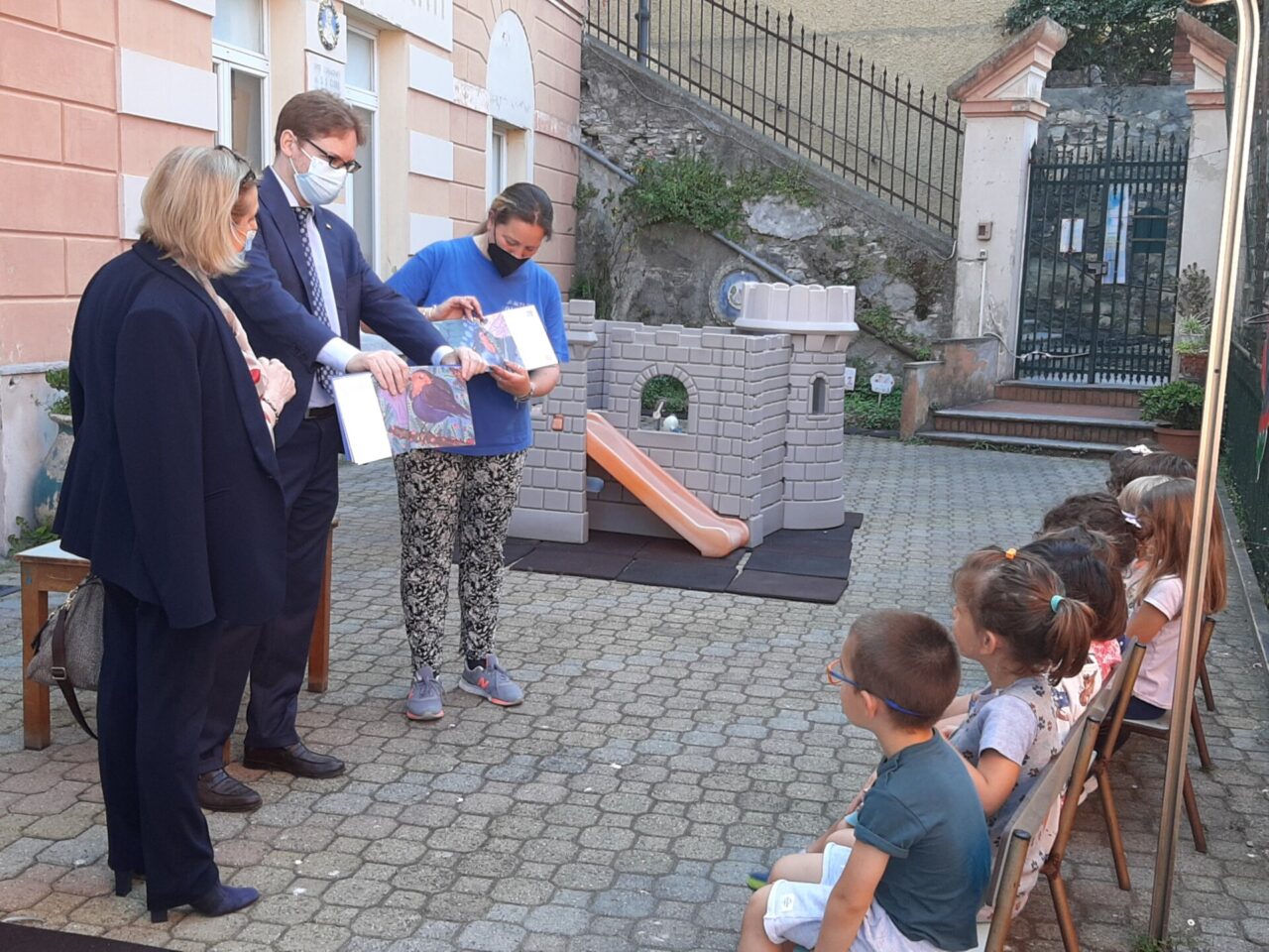 La visita del Rotary club all’Asilo Umberto I