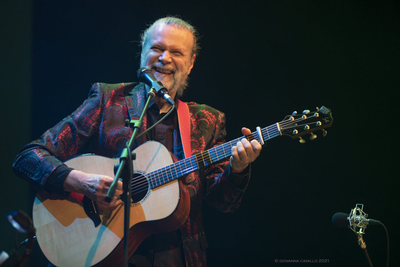 Torna il Guitar Summit di Beppe Gambetta