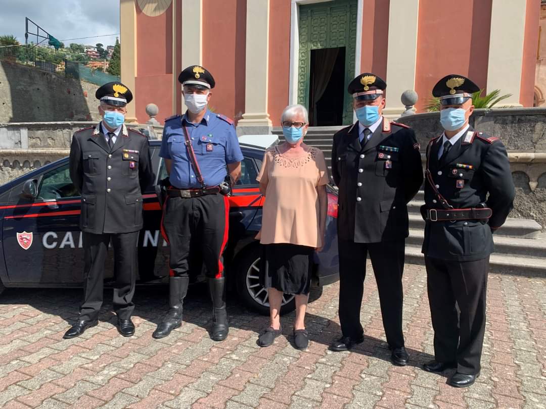 Aggredita in chiesa, salvata grazie ai carabinieri