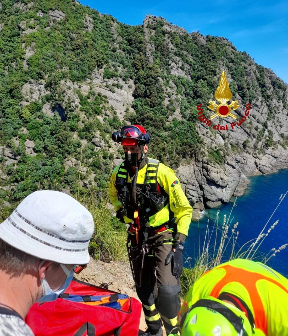 Portofino, Vigili del Fuoco soccorrono escursionisti