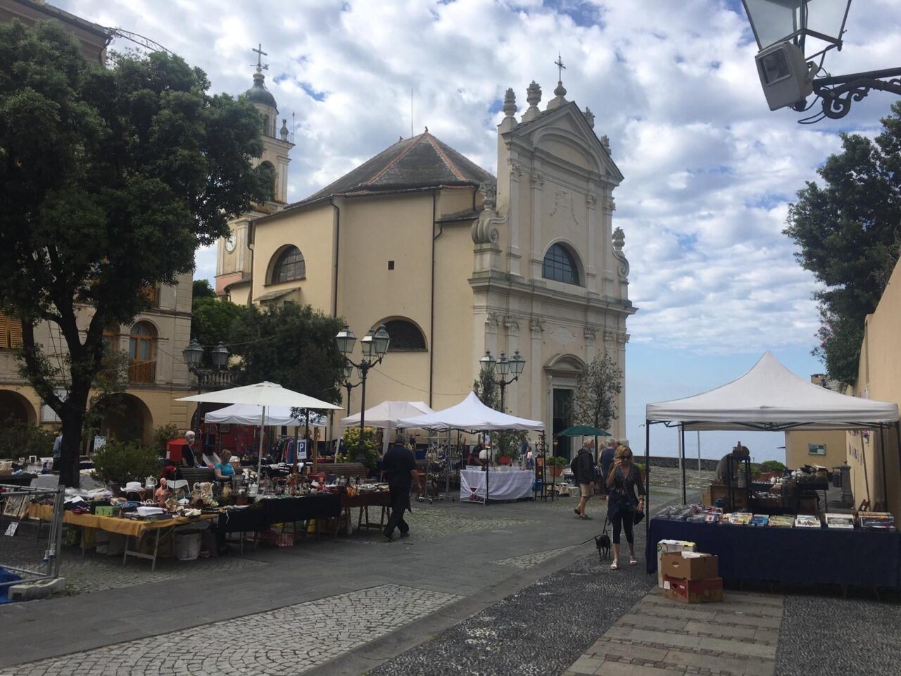 A Bogliasco ripartono i mercatini in piazza: appuntamento a giugno domenica 6 e domenica 20