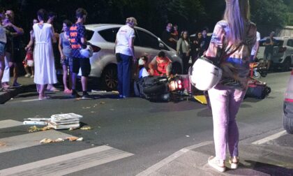 Incidente in corso Montevideo, auto urta contro un portapizze