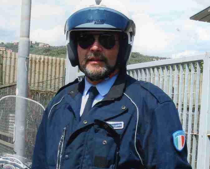 Fissati i funerali del vigile Conte: indagato il medico che lo ha visitato due giorni prima del decesso