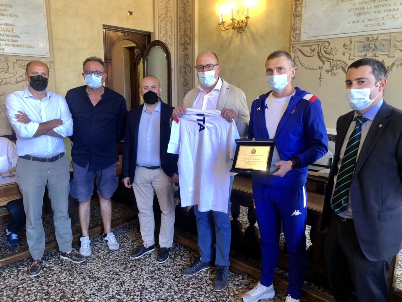 Falcini alle Olimpiadi, riconoscimento in Comune per la Chiavari Scherma