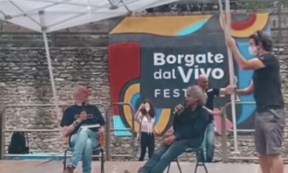 Il "Liga" ieri a Susa: firma autografi e rifiuta il gazebo per coprirlo dalla pioggia