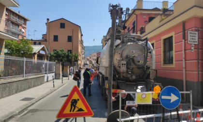 Canale primario di via Piacenza: continuano i lavori di pulizia