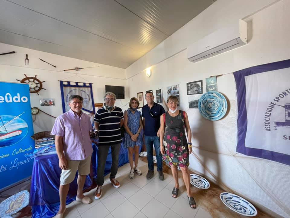 Inaugurata la mostra “Ceramiche, sardénn-e e anciöe”