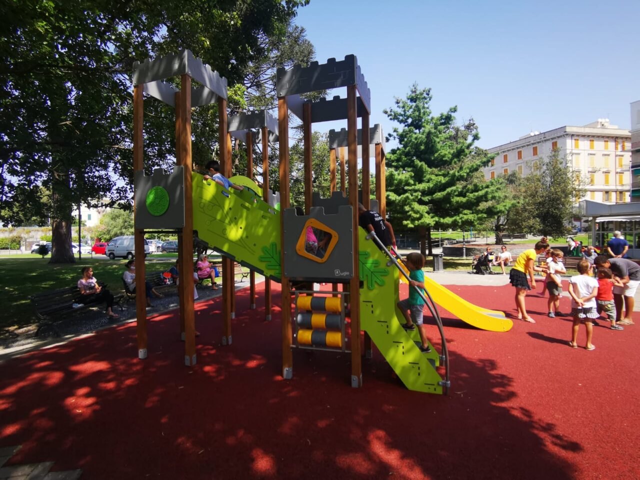 Inaugurato il “castello di mago Merlino” nei giardini Mariele Ventre
