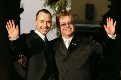 Anche Elthon John a Portofino con il marito David Furnish