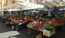 Il mercato di Piazza Mazzini e i negozianti di Chiavari in lutto per la morte di Di Capua