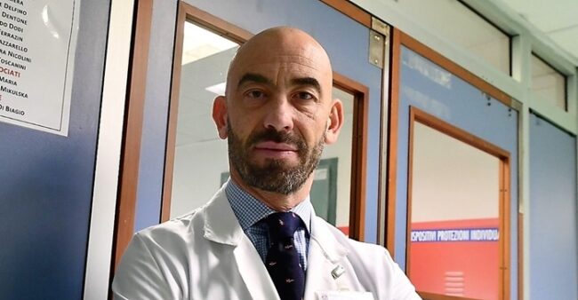 Bassetti: “La campagna per la quarta dose è stata un fallimento totale”