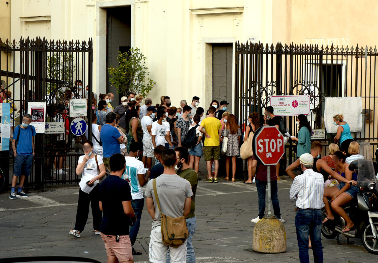 Open Night di ferragosto, pienone a Chiavari