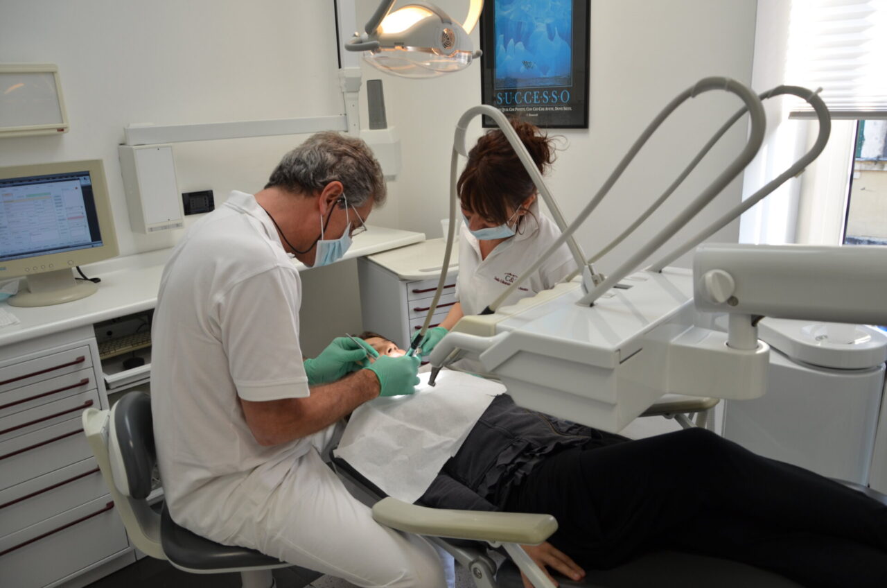 Al via il “Torneo di Burraco” a favore di Un Dentista per Amico di Arkè