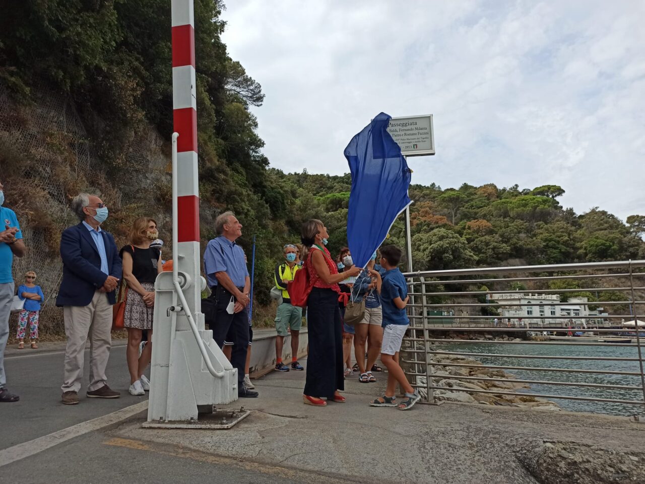 Da oggi la passerella sul mare porta il nome del campione di canottaggio Fazzini
