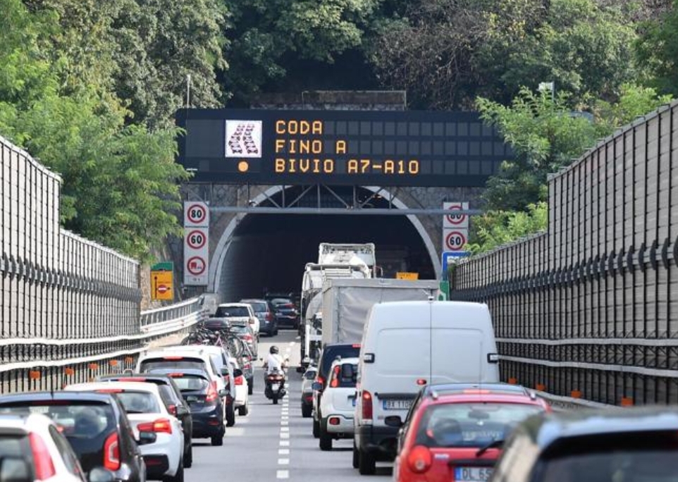 Cantieri in autostrada, Assoutenti presenta esposto in Procura