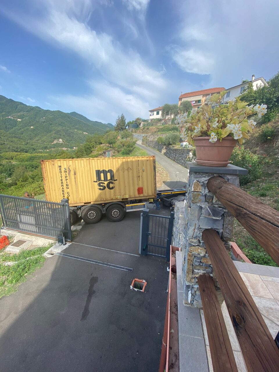 Riaperta la strada comunale di Villa Cuneo