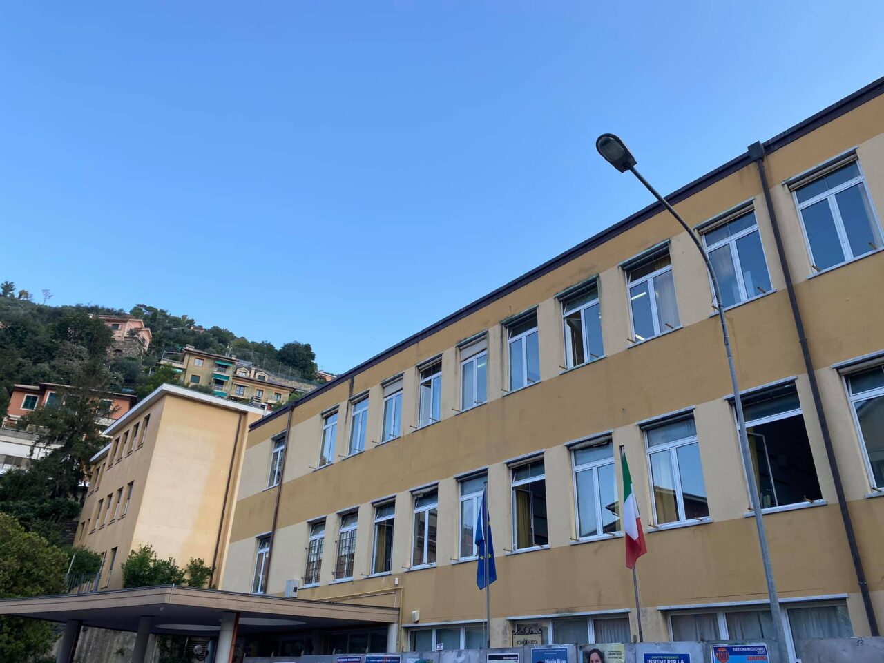 Parcheggio gratuito per accompagnare i figli a scuola