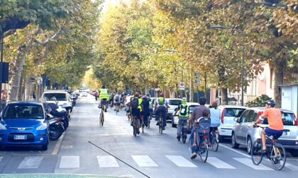 Pedalata partecipata della Fiab: cento ciclisti coinvolti, tra loro il vicesindaco Stanig