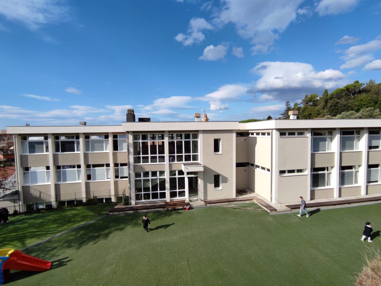 Mazzini est, conclusi i lavori