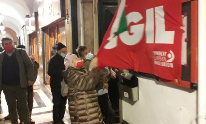 "La Camera del Lavoro presente a Chiavari dal 1907": inaugurata la nuova targa