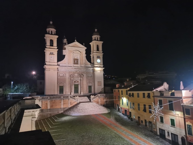 Oggi a Lavagna si accendono le luminarie