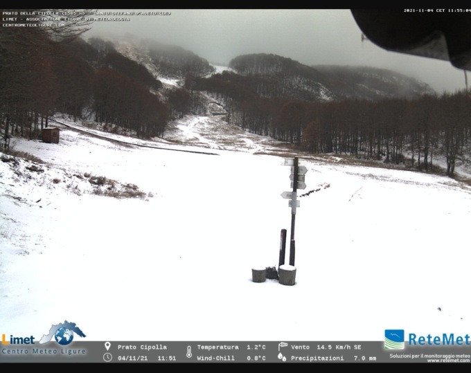 Prima neve sul monte Bue e prato della Cipolla