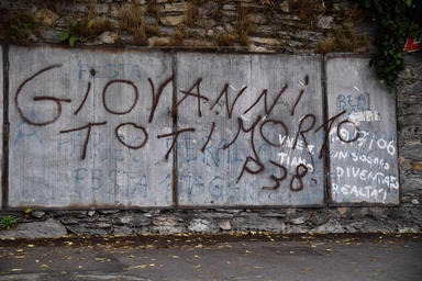 Toti sotto scorta, solidarietà dai sindacati