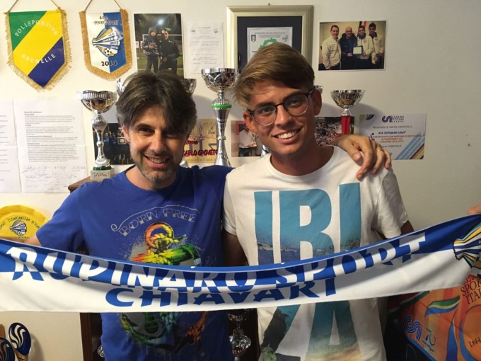 Rupinaro Sport, Parente al posto di Maiolino