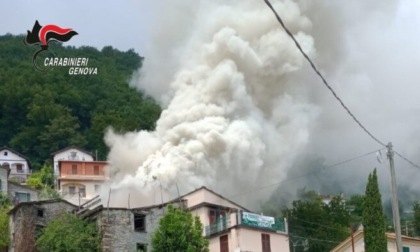 Villetta a fuoco per fare lavori, arrestato mandante rogo