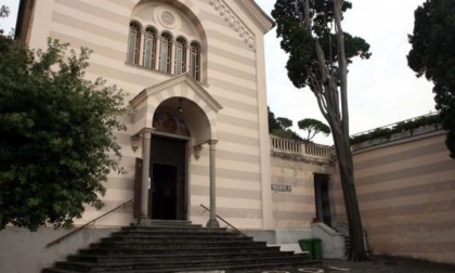 Colti mentre rubavano in chiesa: arrestati per furto due pregiudicati