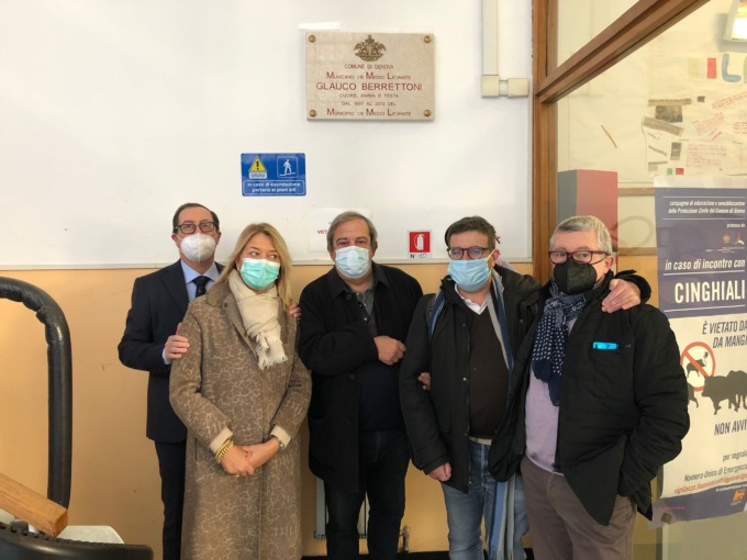 Una targa a Genova in ricordo di Glauco Berrettoni