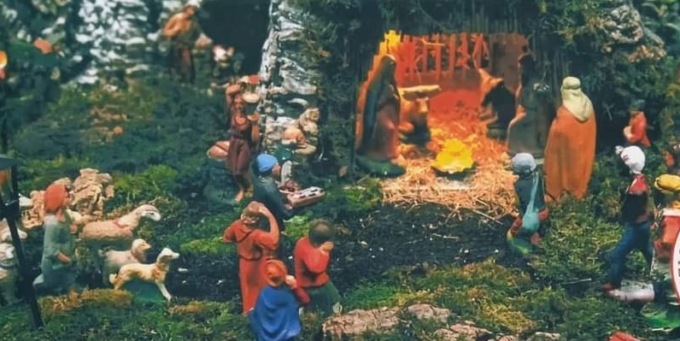 Il presepe della CRI di Lavagna per una nuova ambulanza