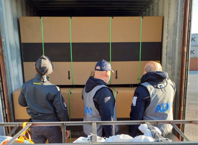 Moto “taroccate”, maxi sequestro della Guardia di Finanza