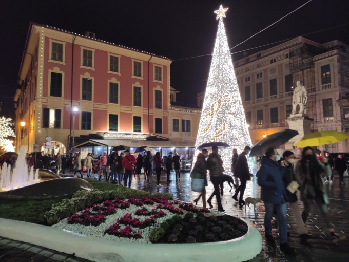 Pedonalizzazione di piazza Matteotti per le festività Natalizie