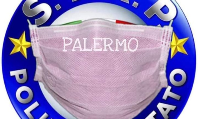 Mascherine rosa alla Polizia “Non c’è tempo per sciocchezze machiste”