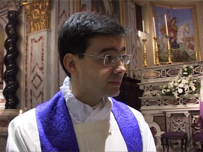 Don Alessandro Giosso denuncia il Comune di Portofino
