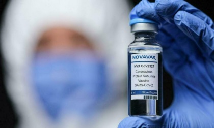 Somministrati i primi vaccini Novavax
