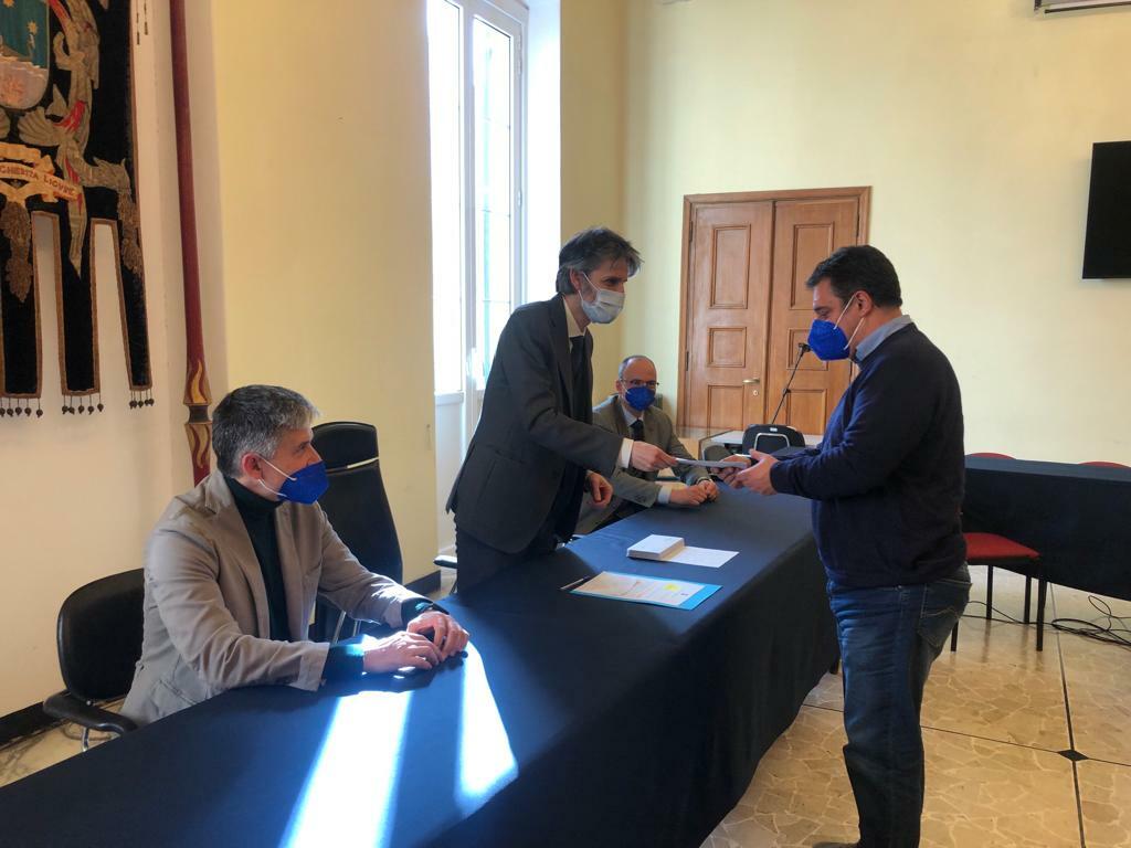 Il_Sindaco_Paolo_Donadoni_e_Simone_Cerulli