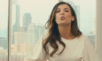 Elisabetta Canalis prima testimonial dello spot che pubblicizza la Liguria al Festival