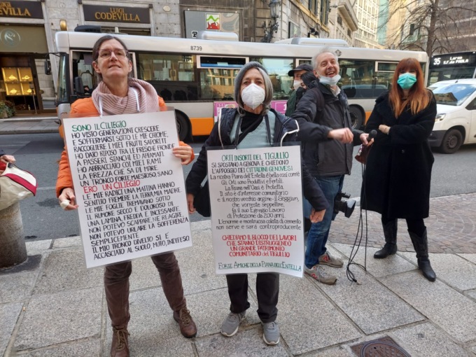 Protesta a Genova contro la diga Perfigli
