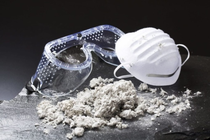 Amianto nei cantieri navali: Fincantieri condannata a risarcire figlio e vedova di un operaio deceduto per mesotelioma per esposizione alla fibra killer