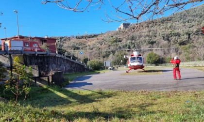 Colto da malore uomo soccorso con l'elicottero