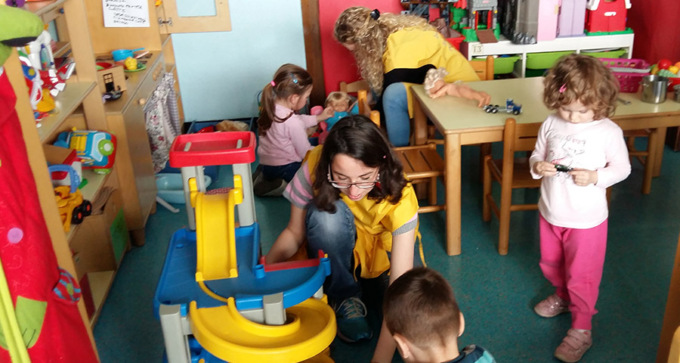 Esperti del gioco per piccoli pazienti di pediatria in Liguria