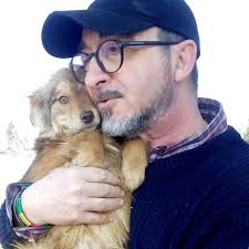 Kiev, non si hanno più notizie di Andrea Cisternino, il fotografo che salva i randagi dalla guerra