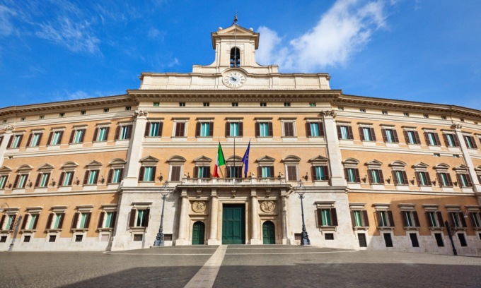 Quanto guadagnano i nostri deputati? Ecco i redditi degli eletti in Liguria