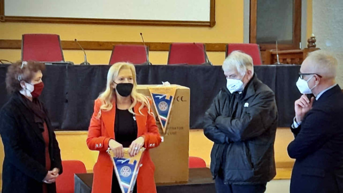 Il Rotary Club Genova Golfo Paradiso dona un concentratore di ossigeno al Centro Benedetto Acquarone