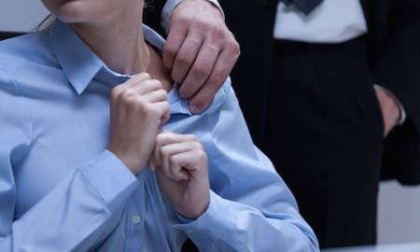 Professore genovese arrestato per abusi sessuali su due allieve minorenni
