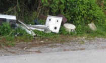 "Via Bana e via San Lazzaro in condizioni pietose"