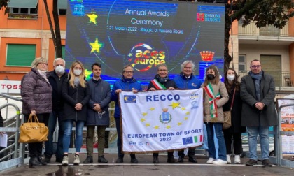 Recco  European Town of Sport 2022, la bandiera di Aces Europe consegnata alla città