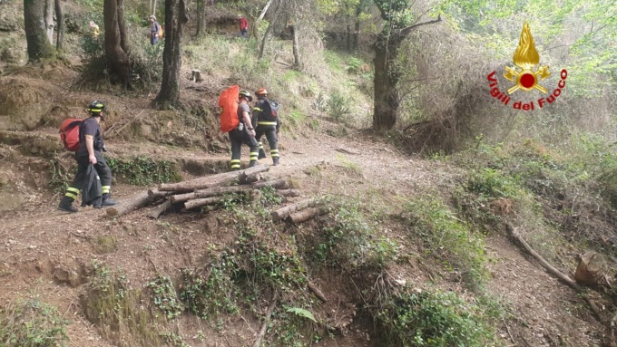 Cade e si ferisce alla testa, soccorso 59enne